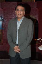 Sunil Gavaskar on the sets of Sony Max Extra Innings in R K Studios on 6th May 2012JPG (50).JPG